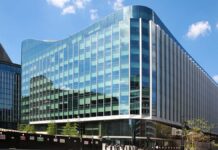 Bonuses and pay soar at Goldman Sachs