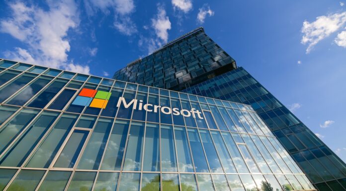Microsoft links security to employee performance reviews
