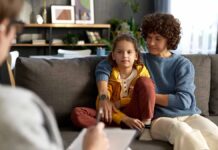 Government publishes guidance on agency use in social work