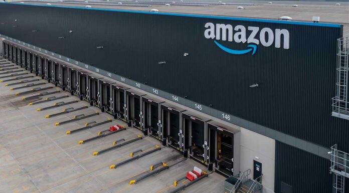 Amazon raises minimum pay rates in UK by 10%