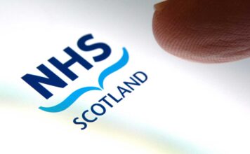 Thousands of NHS staff in Scotland accept pay offer