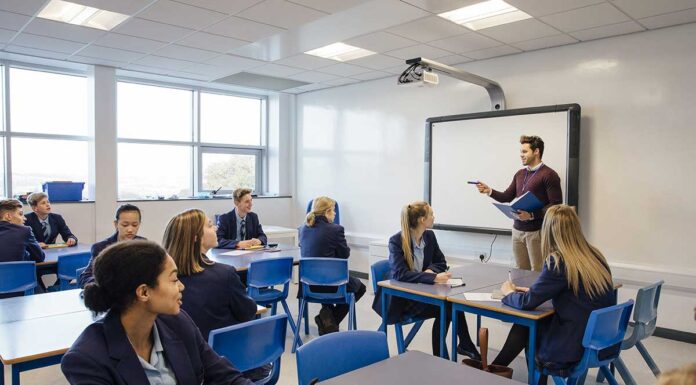 More flexibility for teachers on way to reverse recruitment crisis