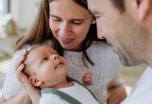 Record number of employers promote family-friendly policies