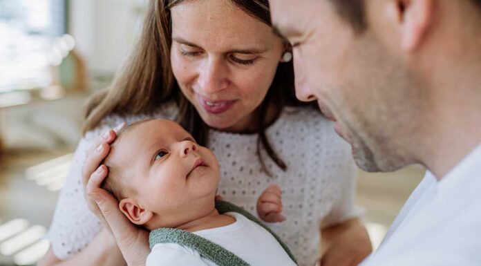 Record number of employers promote family-friendly policies