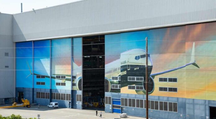 Boeing workers accept 38% pay deal