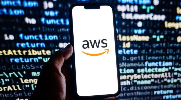 Amazon workers push for reversal of return to office policy