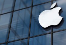 Apple urges shareholders to reject diversity rollback proposal