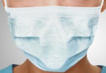 Hospital porter who refused to wear mask fairly dismissed