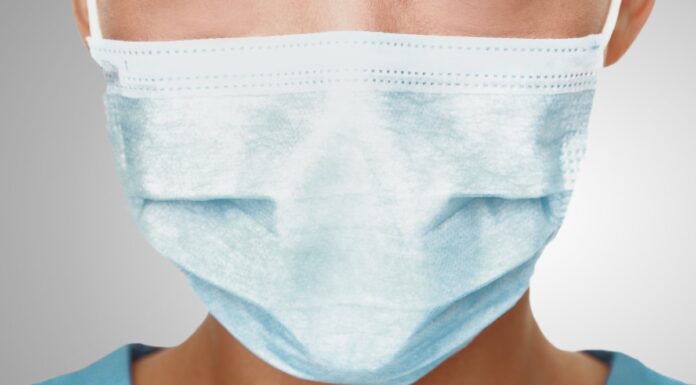 Hospital porter who refused to wear mask fairly dismissed