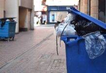 Bin workers strike over pay in Birmingham