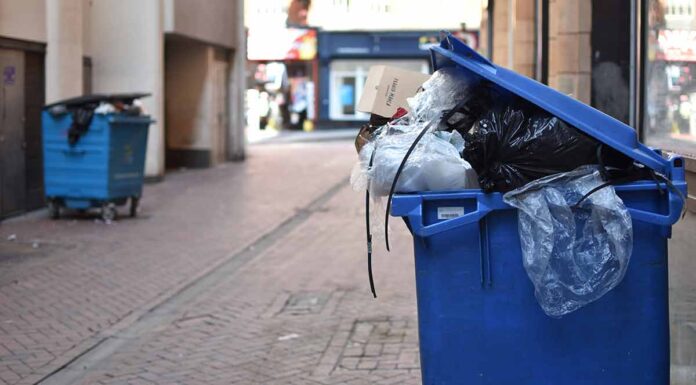 Bin workers strike over pay in Birmingham