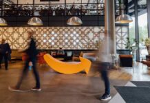 Amazon invests £40bn in UK creating thousands of jobs