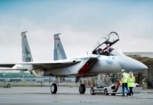 Boeing defence workers walk out after latest pay offer