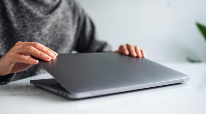 Web traffic 8% lower from 3pm on summer Fridays