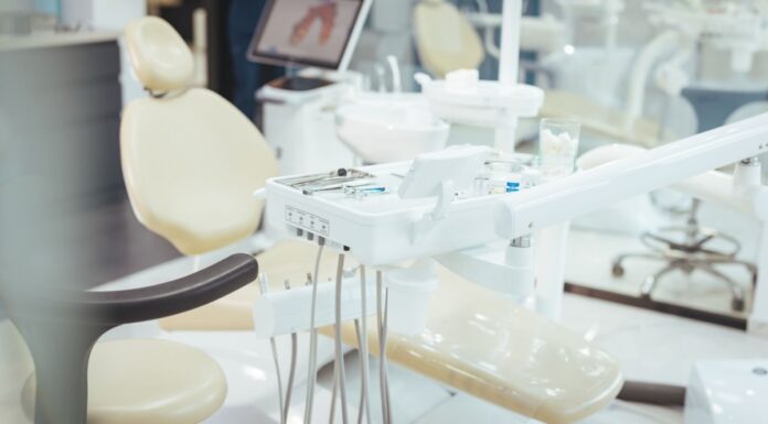 Dental nurse pushed out by rude behaviour awarded £25k