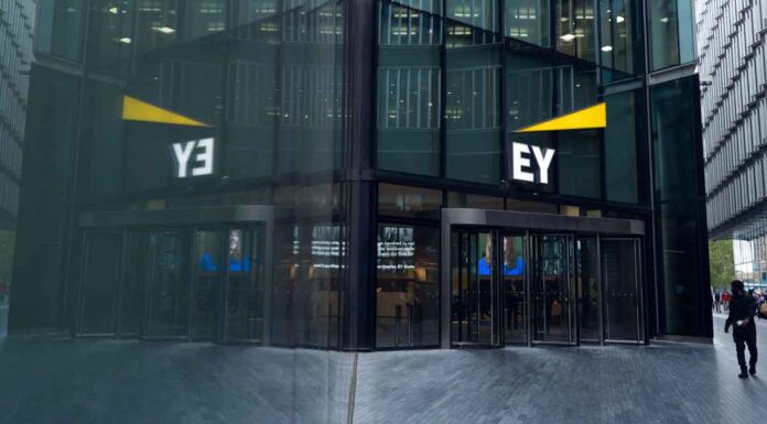 EY increases profit per partner by 9%