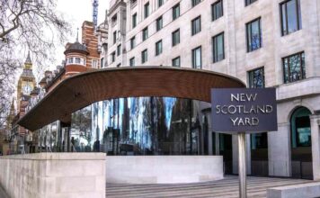 Met Police staff vote in favour of strike action