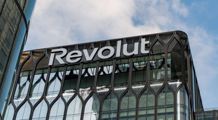 London jobs market bucks nationwide trend