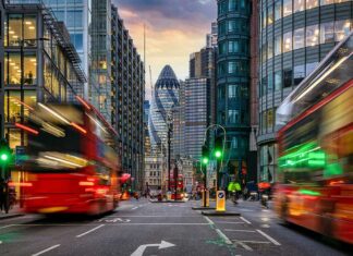 Bankers’ bonus rules to be further relaxed, ‘boosting economy’