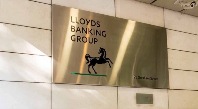 Lloyds used employees’ bank account data in pay talks