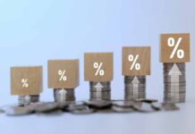 Private sector median pay award rises to 3.4%