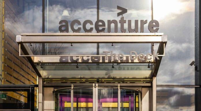 Accenture links promotion prospects to employees’ use of AI