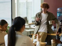 Fifth of job ads promoting baseline rights as ‘perks’