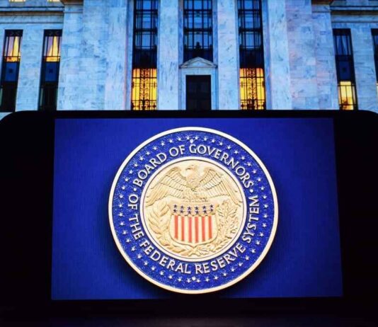 Economists surprised by jobs decline in US