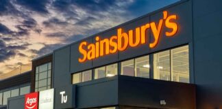 Sainsbury’s to shed 300 head office roles