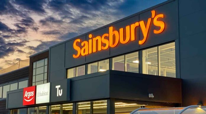 Sainsbury’s to shed 300 head office roles